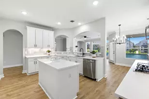 14310 Manorbier Ln, Sugar Land, TX 77498 - Photo 11