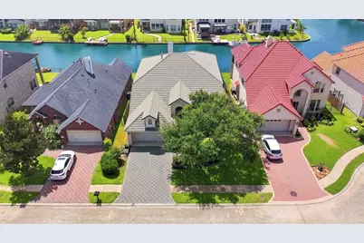 14310 Manorbier Lane, Sugar Land, TX 77498 - Photo 3