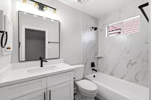 14310 Manorbier Ln, Sugar Land, TX 77498 - Photo 35