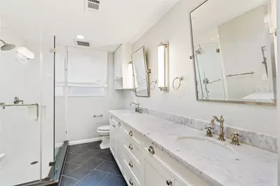 7607 Meadowglen Lane, Houston, TX 77063 - Photo 19