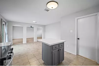 5518 Rio Alamo Street, Rosharon, TX 77583 - Photo 9