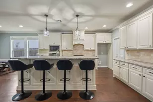 4100 Wallaceshire Ave, College Station, TX 77845 - Photo 7