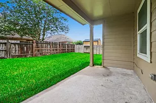 1439 Barras St, Alvin, TX 77511 - Photo 33