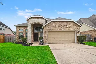 1439 Barras St, Alvin, TX 77511 - Photo 1
