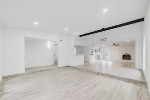 2210 Stillmeadow Dr, Missouri City, TX 77489 - Photo 5