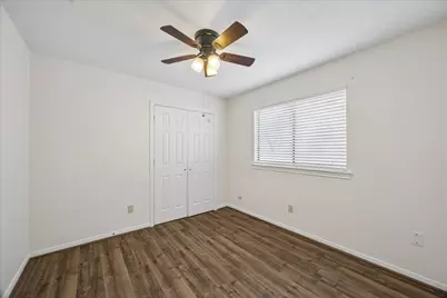 512 Texas Street, Tomball, TX 77375 - Photo 15