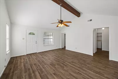 512 Texas Street, Tomball, TX 77375 - Photo 11