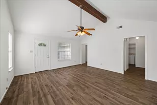 512 Texas St, Tomball, TX 77375 - Photo 11