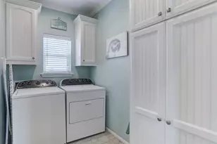 934 S Cove, Crystal Beach, TX 77650 - Photo 23