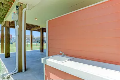 934 S Cove, Crystal Beach, TX 77650 - Photo 27