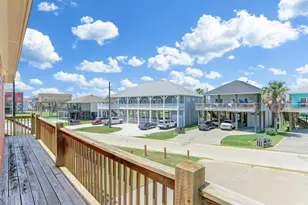 934 S Cove, Crystal Beach, TX 77650 - Photo 25