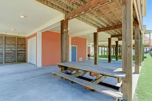 934 S Cove, Crystal Beach, TX 77650 - Photo 25