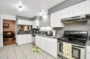 13139 Birch Grove Dr, Houston, TX 77099 - Photo 9