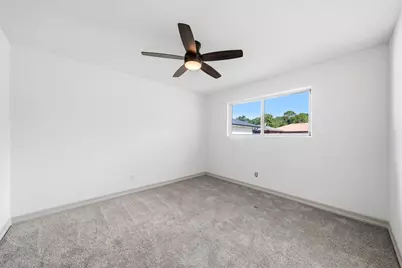 9 Robin Drive, Alvin, TX 77511 - Photo 17