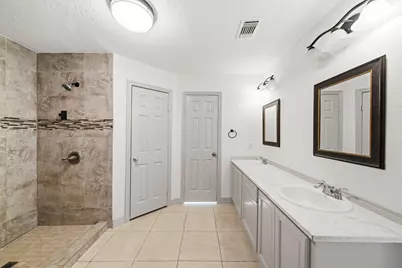 9 Robin Drive, Alvin, TX 77511 - Photo 15