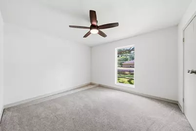 9 Robin Drive, Alvin, TX 77511 - Photo 19