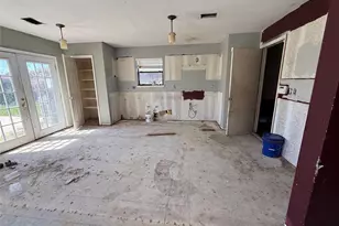 12126 Garner Mill Ln, Houston, TX 77089 - Photo 11