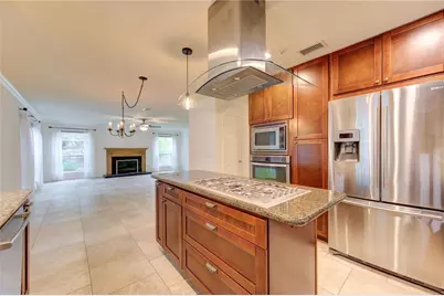 11 Thorn Berry Place, The Woodlands, TX 77381 - Photo 17
