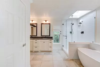 11 Thorn Berry Place, The Woodlands, TX 77381 - Photo 29