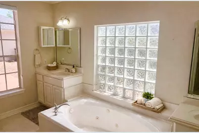 4402 Water Elm Way, Houston, TX 77059 - Photo 11