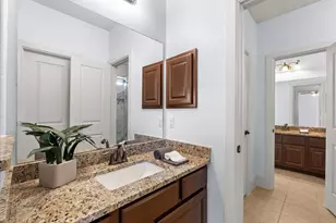 1817 Eagle Creek Dr, Friendswood, TX 77546 - Photo 33