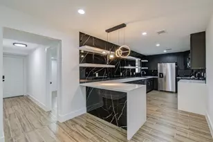 1939 Woodvine Dr, Houston, TX 77055 - Photo 3