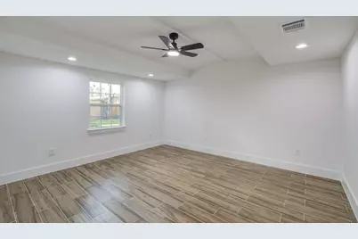 1939 Woodvine Drive, Houston, TX 77055 - Photo 15