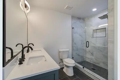 1939 Woodvine Drive, Houston, TX 77055 - Photo 25