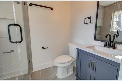 1939 Woodvine Drive, Houston, TX 77055 - Photo 17