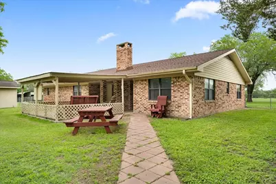 130 Elm Street, Flatonia, TX 78941 - Photo 17