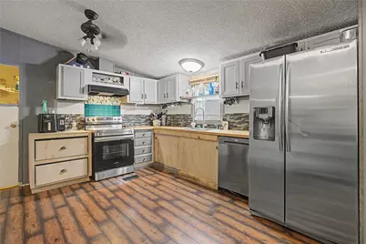 149 E Austin Avenue, Onalaska, TX 77360 - Photo 7