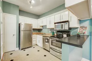 2100 Tanglewilde St, Houston, TX 77063 - Photo 9