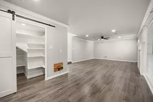 10214 Hedge Way Dr, Houston, TX 77065 - Photo 17