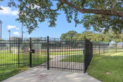 10214 Hedge Way Drive, Houston, TX 77065 - Photo 43
