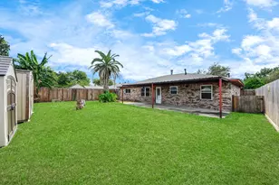 1110 E Brown Ln, Deer Park, TX 77536 - Photo 7