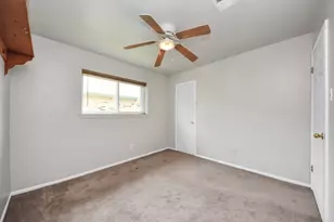 1110 E Brown Ln, Deer Park, TX 77536 - Photo 31