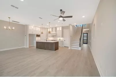 16031 Hayes Park Drive, Houston, TX 77079 - Photo 15