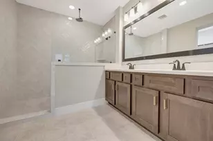 16031 Hayes Pk Dr, Houston, TX 77079 - Photo 39