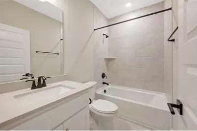 16031 Hayes Park Drive, Houston, TX 77079 - Photo 31