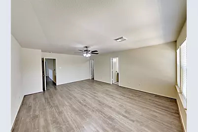 12402 Grossmount Drive, Houston, TX 77066 - Photo 11