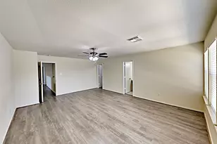 12402 Grossmount Dr, Houston, TX 77066 - Photo 11