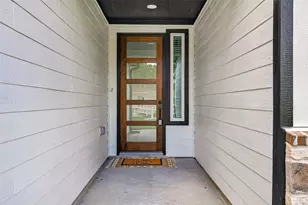 615 Ezekiel Smith St, Prairie View, TX 77484 - Photo 5