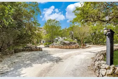 950 Eden Estates Drive, New Braunfels, TX 78132 - Photo 9