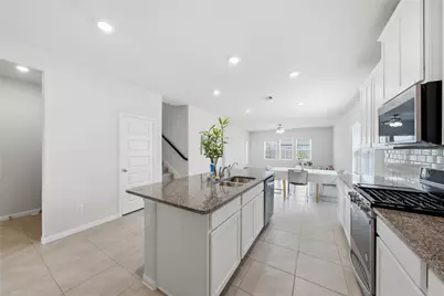 2703 Fairfield Landing Lane, Pearland, TX 77089 - Photo 11