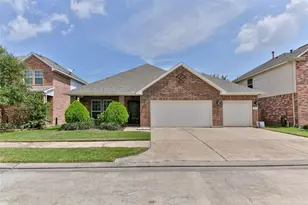 2013 Troon Dr, La Porte, TX 77571 - Photo 1
