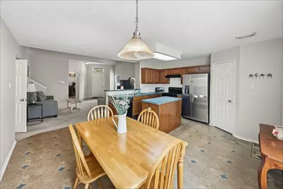823 Windlass Way, Crosby, TX 77532 - Photo 5