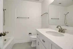 702 Augusta Dr, Houston, TX 77057 - Photo 15