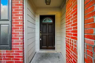 2338 Summit Meadow Dr, Houston, TX 77489 - Photo 1