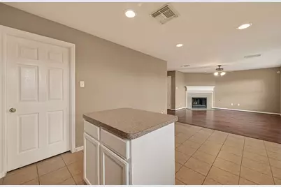 2338 Summit Meadow Drive, Houston, TX 77489 - Photo 7