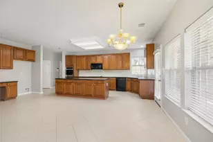 3123 Wilshire Ln, Baytown, TX 77521 - Photo 13